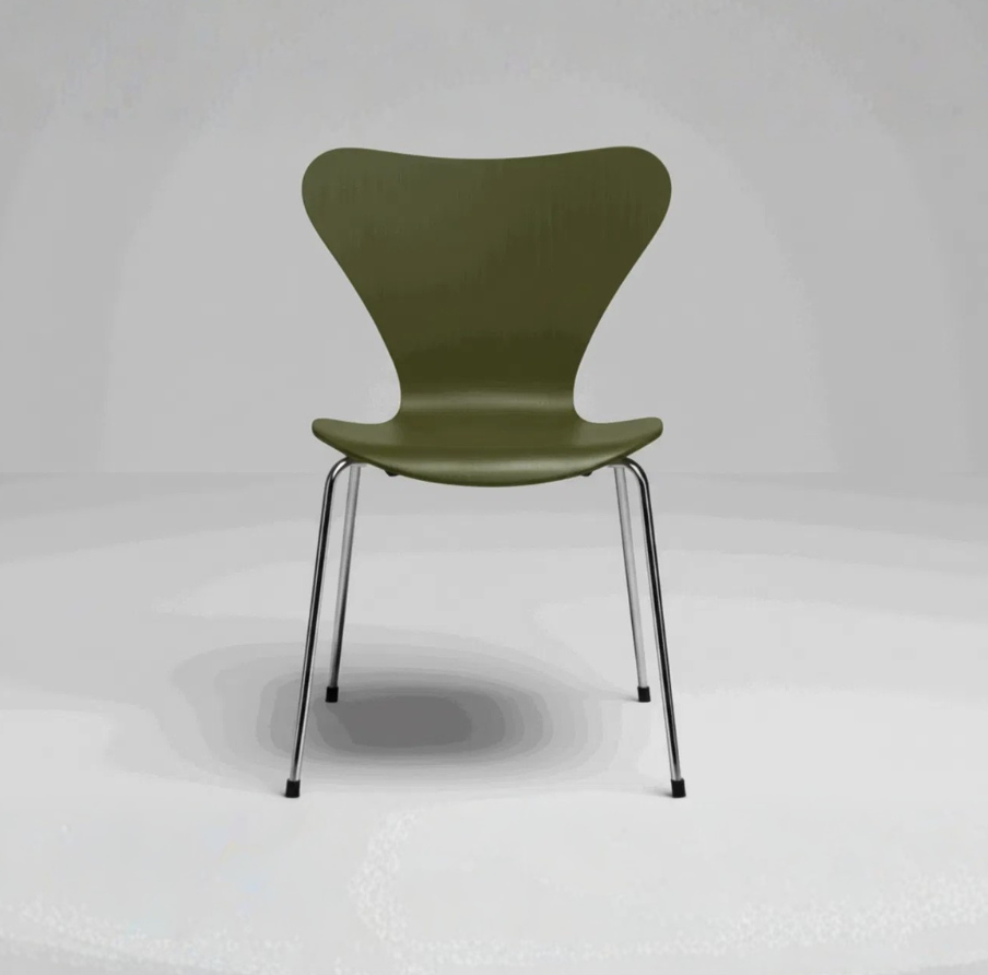 Fritz Hansen Serie 7 Stuhl Lack NEU (Olive Grün, B 50 x H 82 x T 52cm)