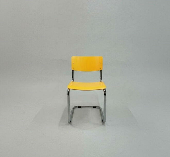 Thonet S43 Freischwinger (gelb lackiert, B 44 x H 82 x T 52cm)