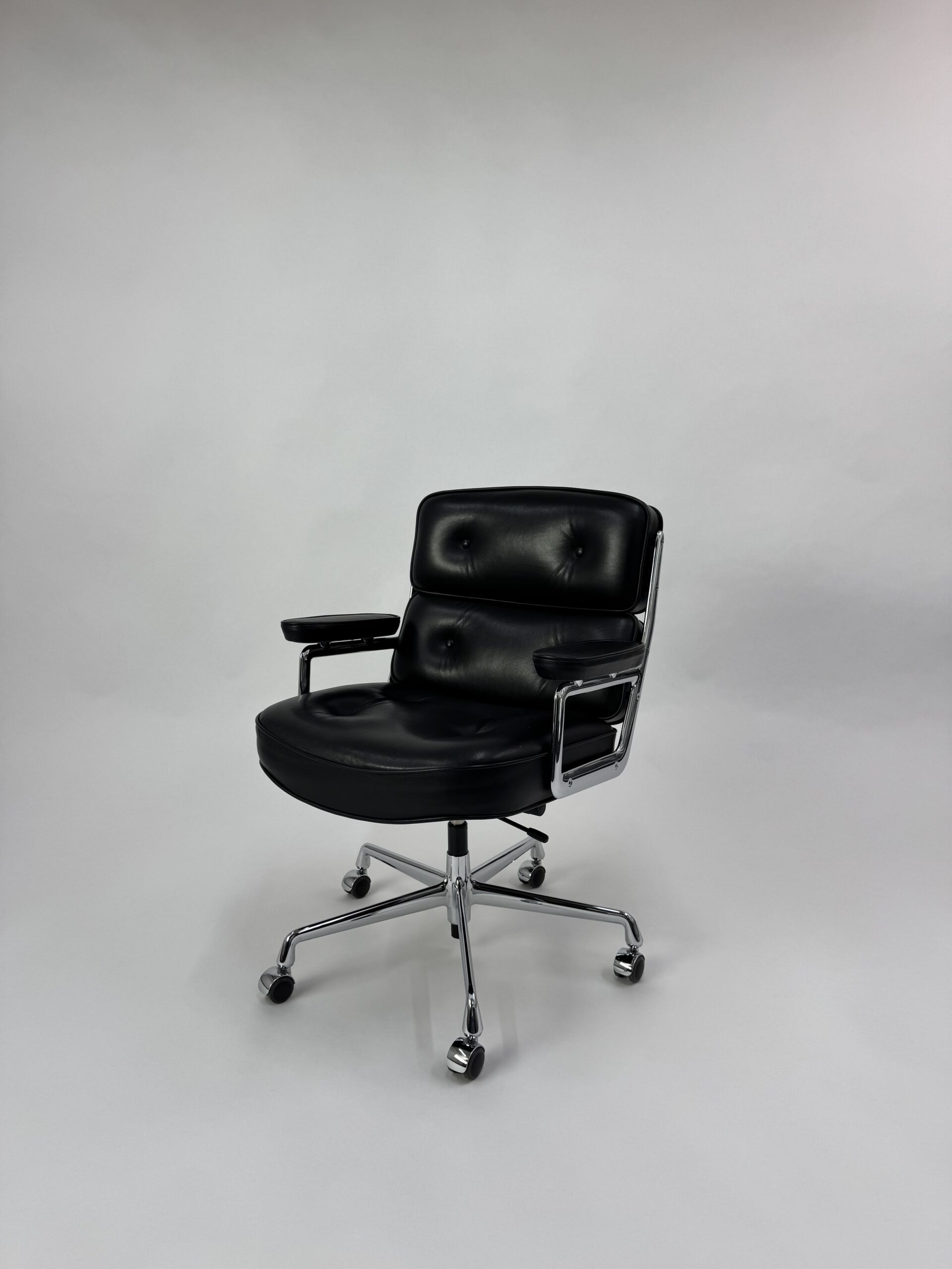 Vitra Lobby Chair ES 104 (Leder schwarz)