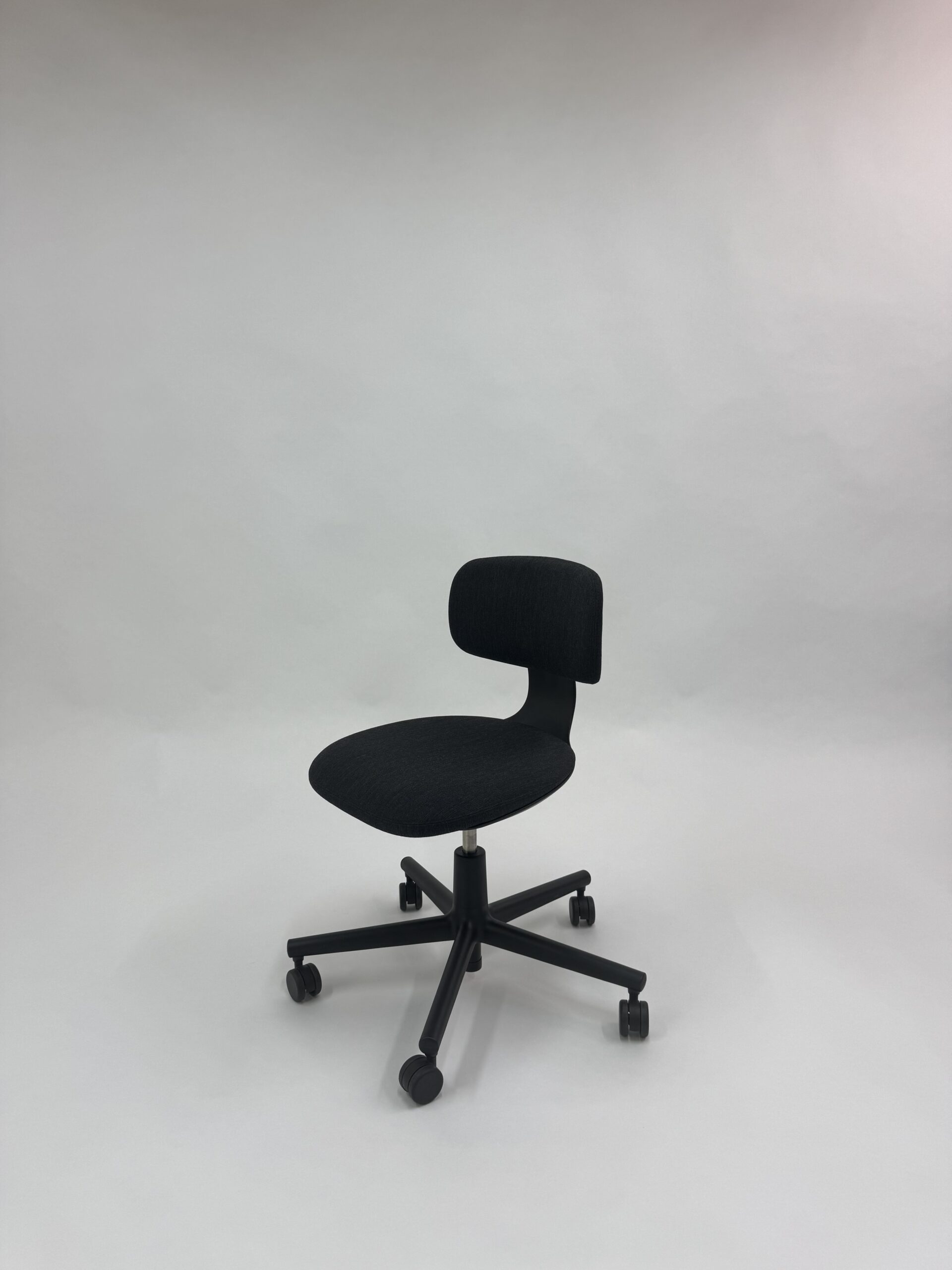 VITRA Rookie Bürostuhl NEU (Sitz Sierregrau, Basic Dark)